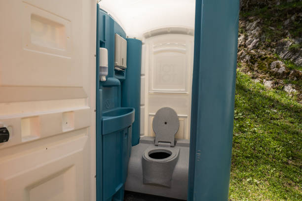 Best Porta potty rental near me  in Cleary, MS